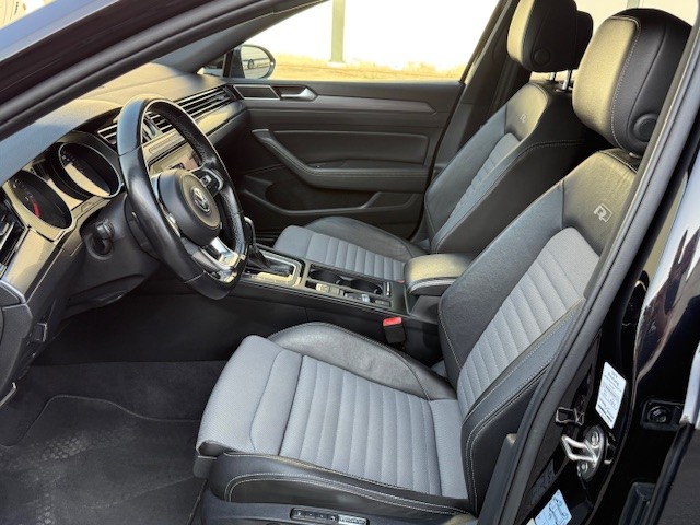 VW Passat 1.6 Tdi R-line