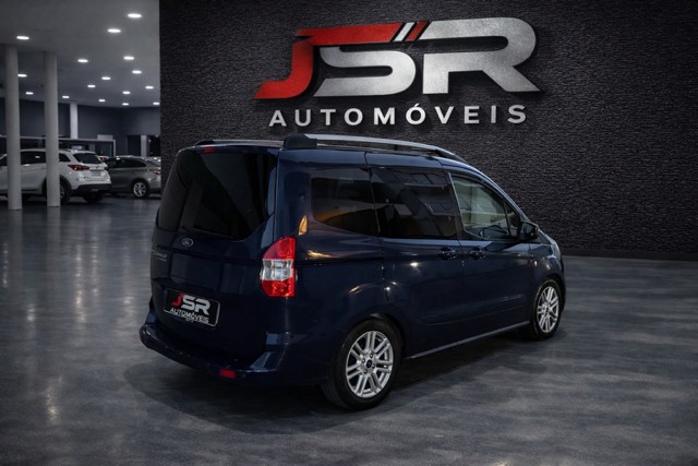 Ford Tourneo Courier 1.0