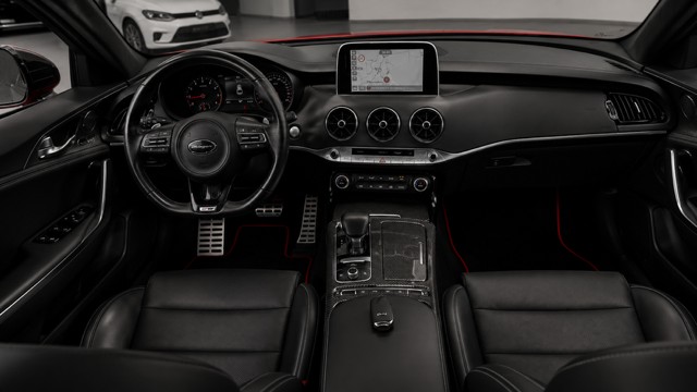 Kia Stinger 2.0 T-gdi Gt Line 255cv