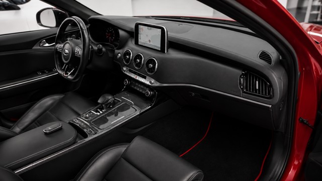 Kia Stinger 2.0 T-gdi Gt Line 255cv
