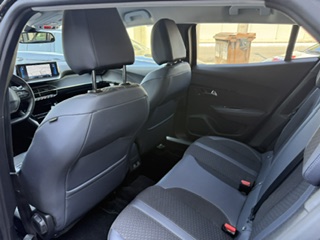 Peugeot 2008 Pure Tech Allure Business