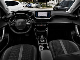 Peugeot 2008 Pure Tech Allure Business