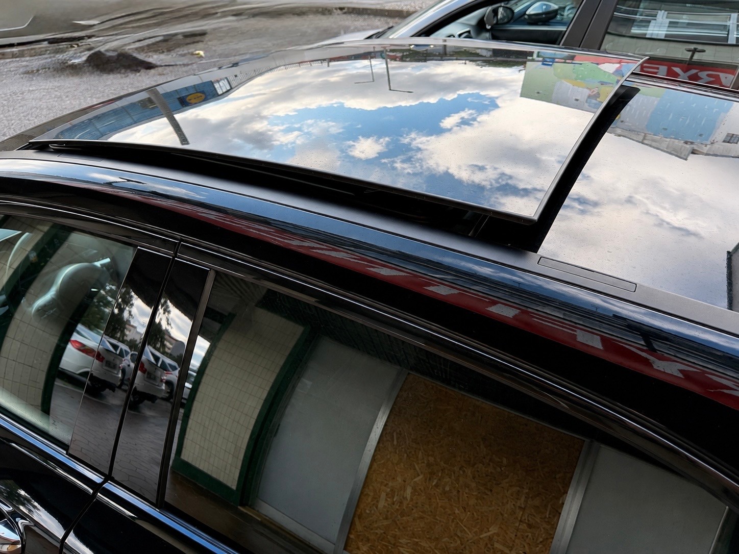 Mercedes-Benz A 250e Amg Panoramico