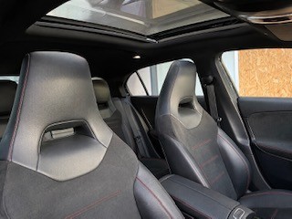 Mercedes-Benz A 250e Amg Panoramico