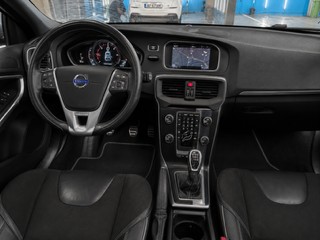 Volvo V40 R- Design