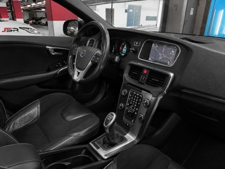 Volvo V40 R- Design