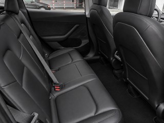 Tesla Model Y Rwd Long Range